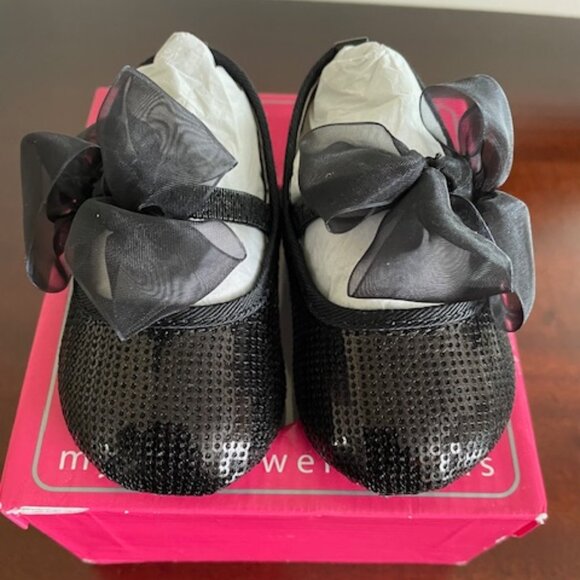 Stuart Weitzman Baby Shoes –Black NWT  - size 3 – fits 6-9 months - Picture 1 of 9